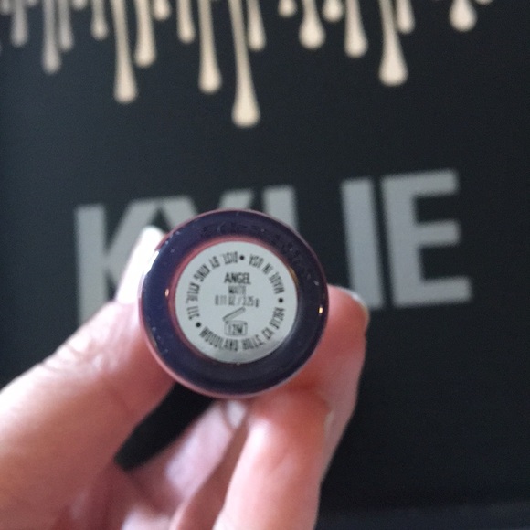 NWT Kylie Jenner Angel matte lip kit. - Picture 3 of 7